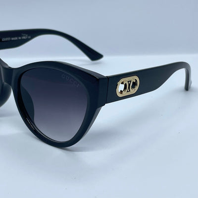 Solaires: Gucci Black Cat-eye