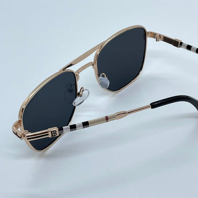 Solaires: Burberry Square Metal Black