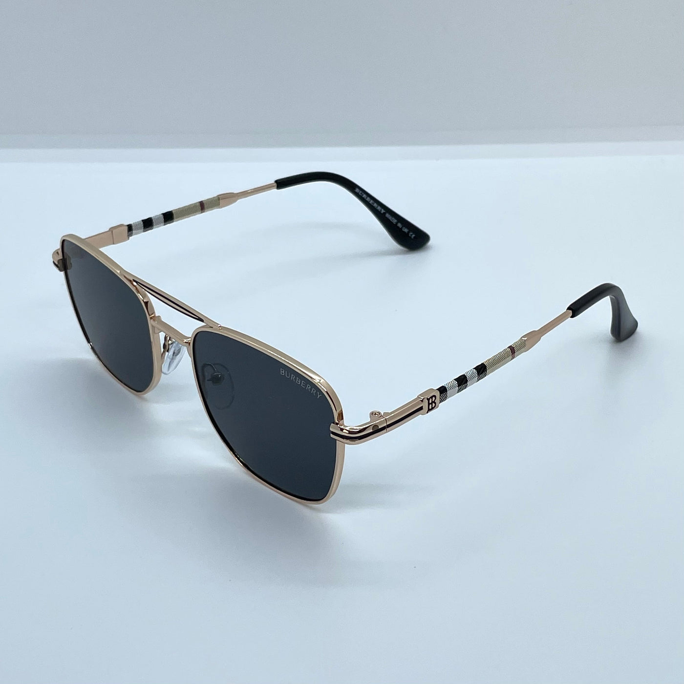 Solaires: Burberry Square Metal Black