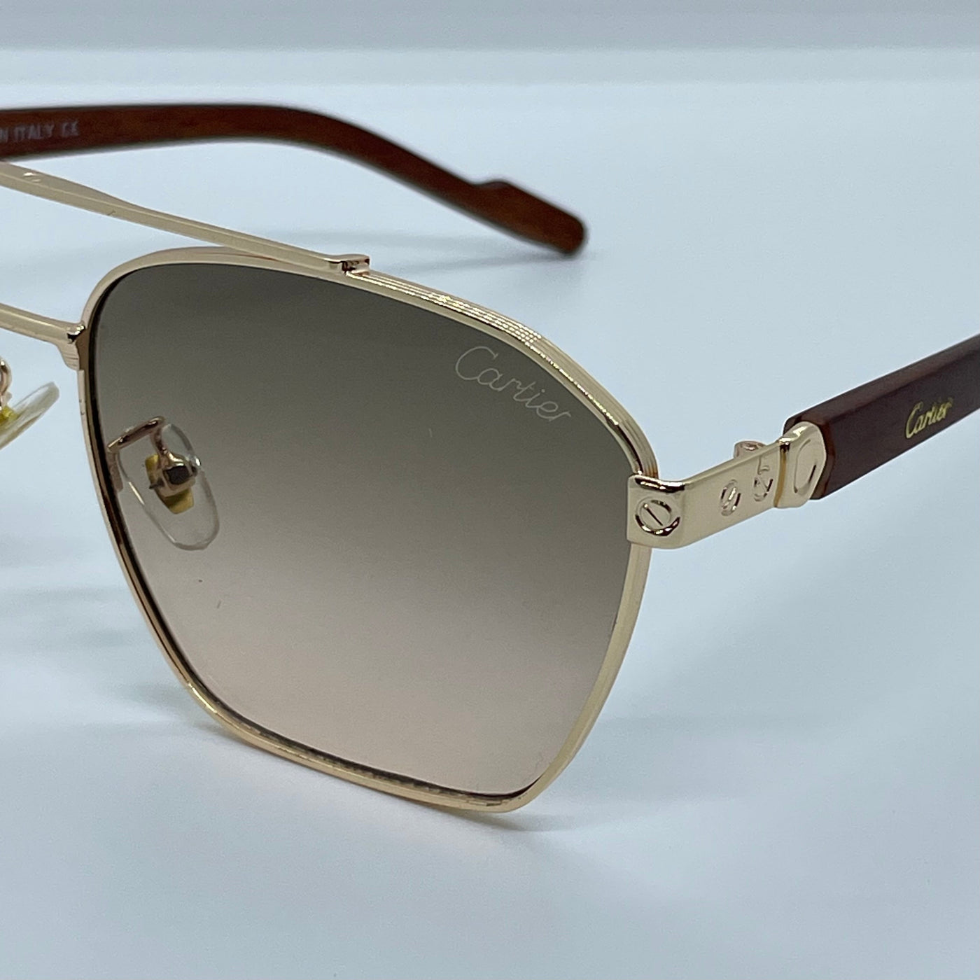 Solaires: Cartier Gold Frame