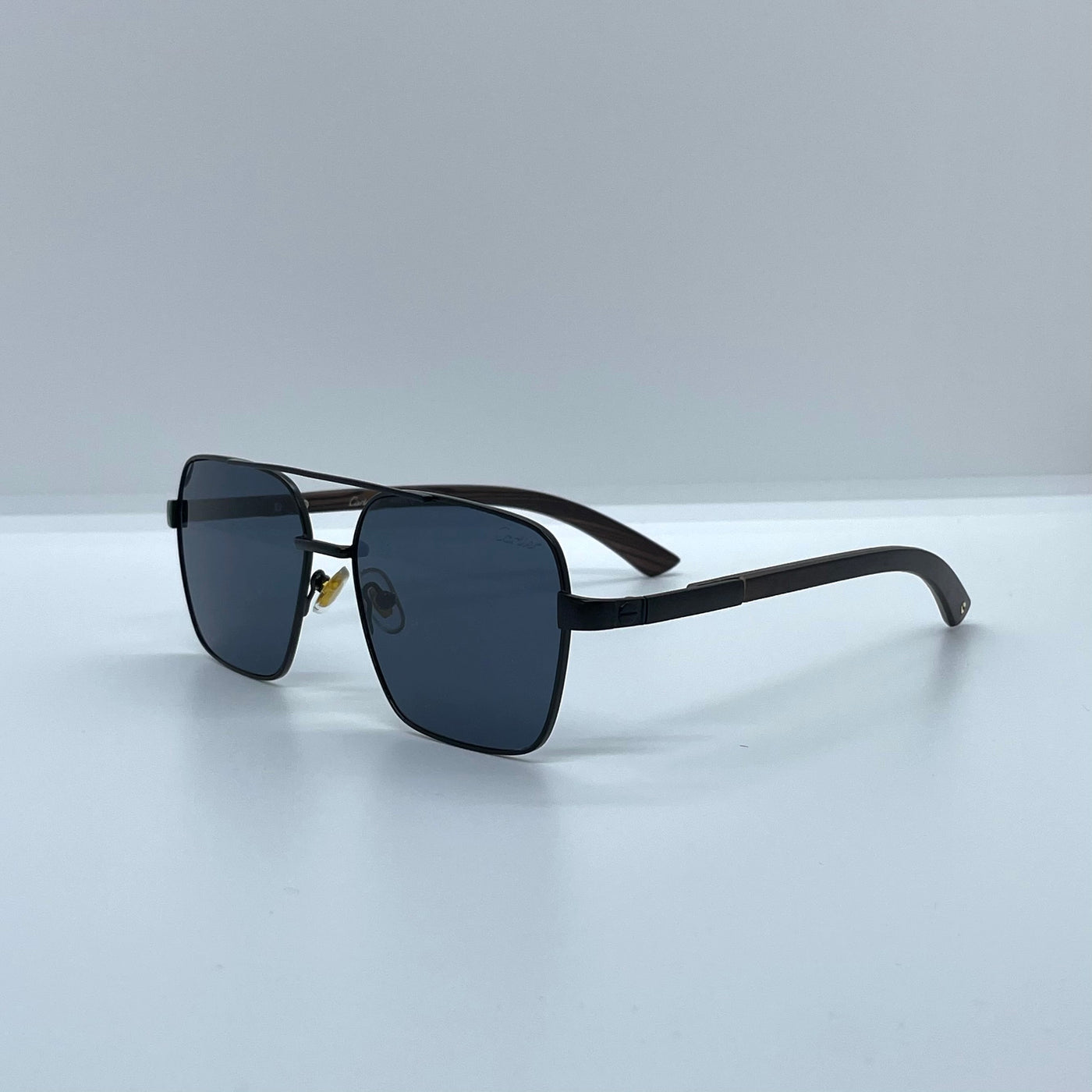 Solaires: Cartier Signature Gold Square