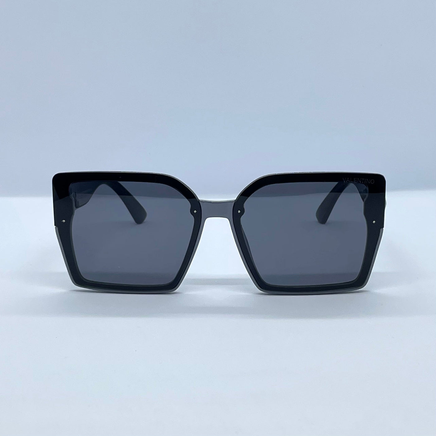 Solaires: Valentino squared acetate