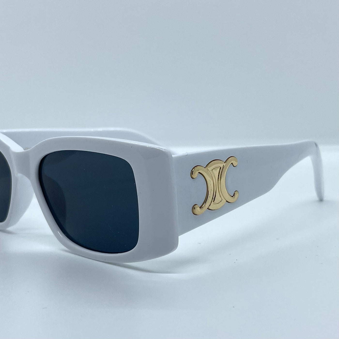 Solaires: Celine Logo White