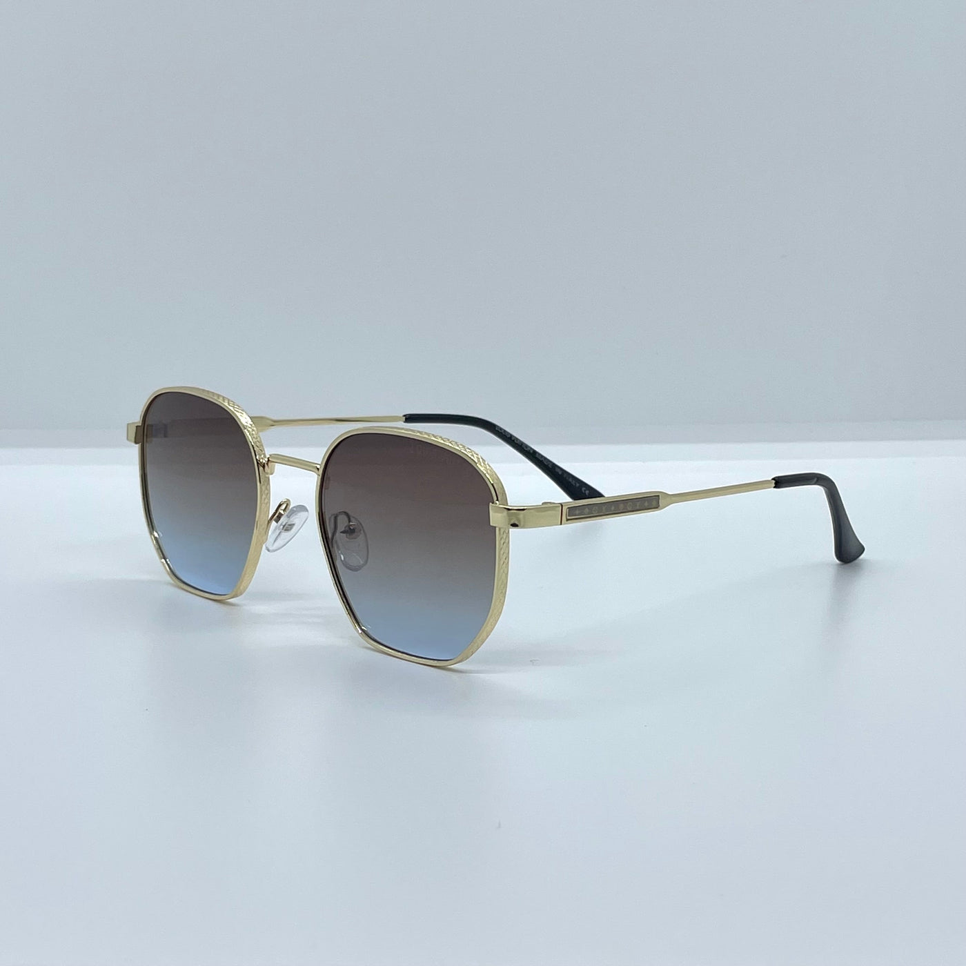 Solaires: Louis Vuitton Gold Fram