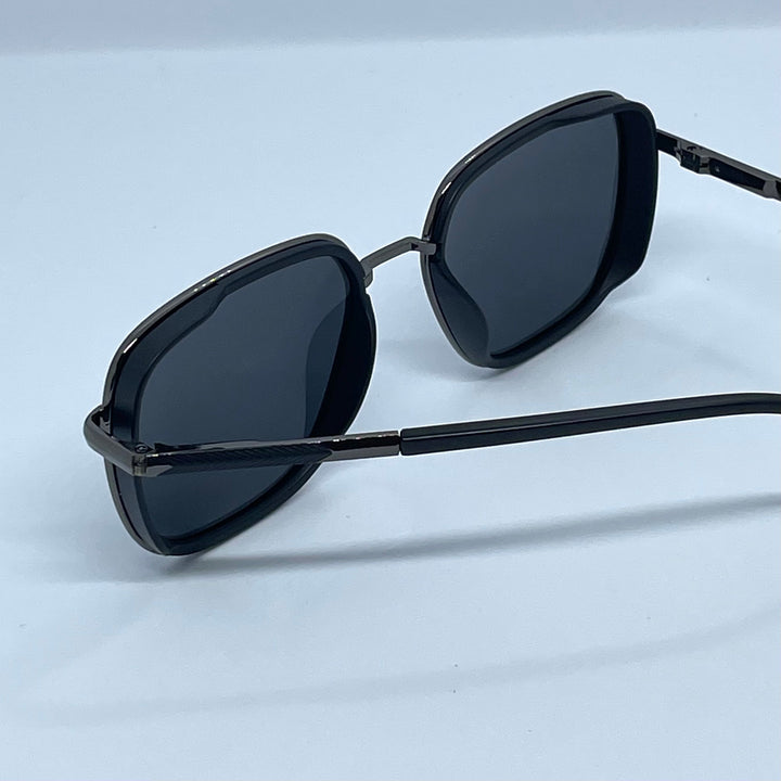 Solaires: Lacoste Square Black