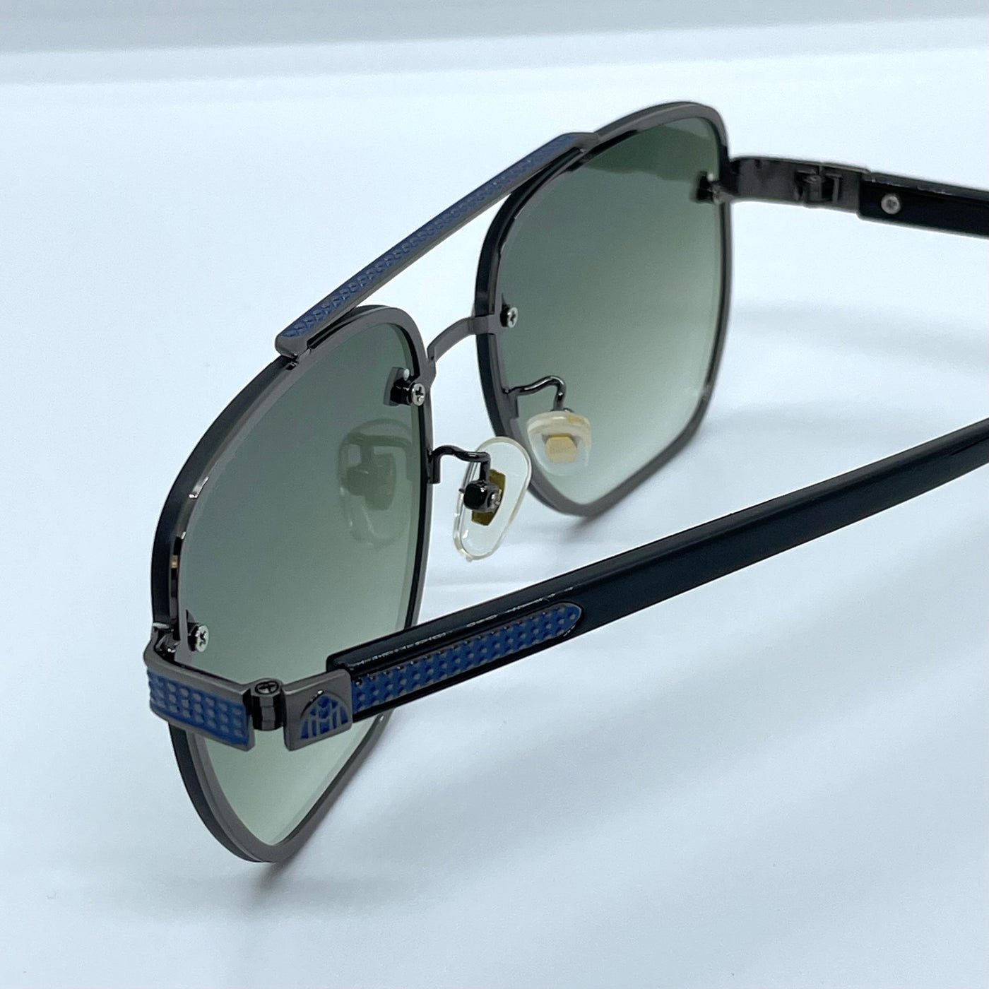 Solaires: Maybach The Dawn