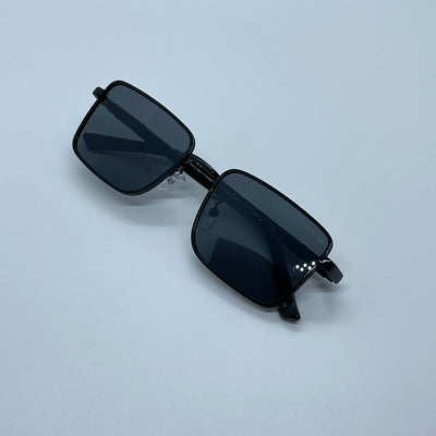 Solaires: Prada Rectangle Iconique Black