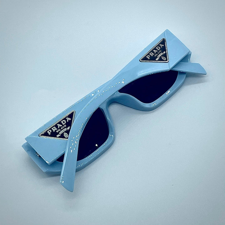 Solaires: Prada Triangulaire Baby Bleu